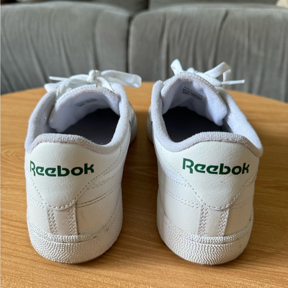 Reebok Club C 85 Women’s sneaker. EUC worn twice. - Picture 4 of 8